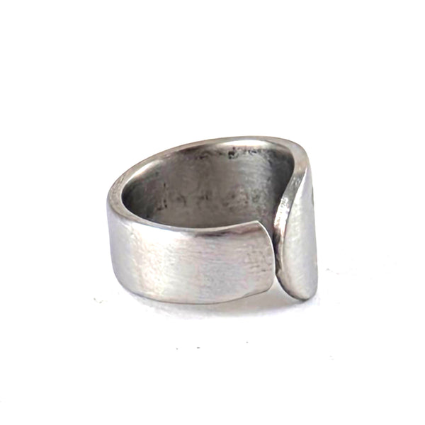 Japanese Cat Stainless Steel Spoon Ring by Midnight Jo teso