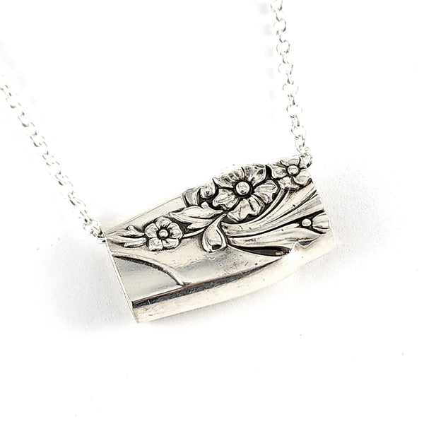 Oneida Evening Star Flatware Bar Bead Necklace