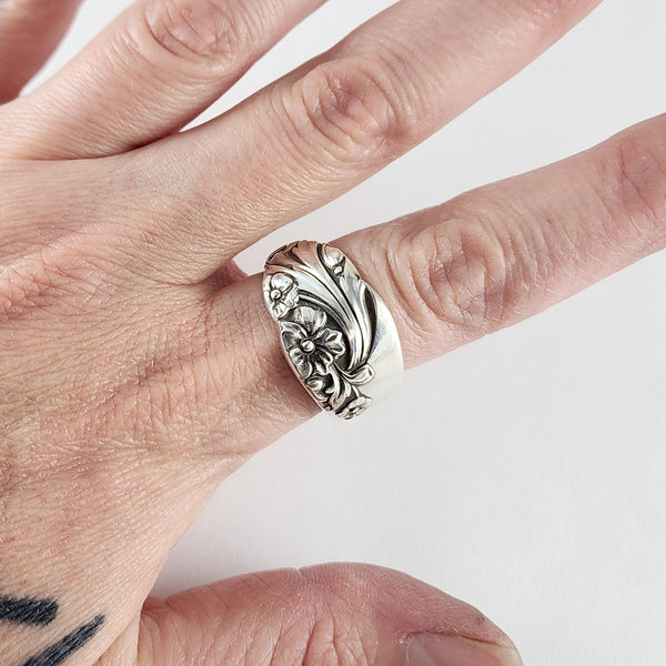 Oneida community silver plate flatware Evening Star Spoon Ring by Midnight Jo