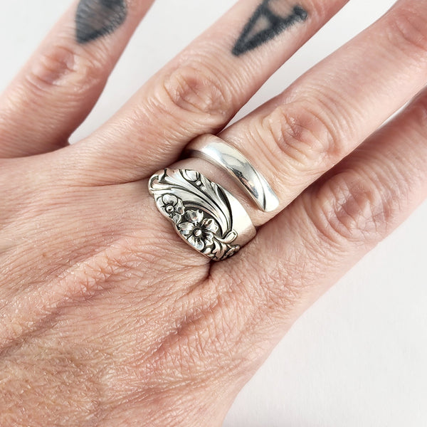 Oneida Evening Star Wrap Around Spoon Ring by Midnight Jo silverplate flatware