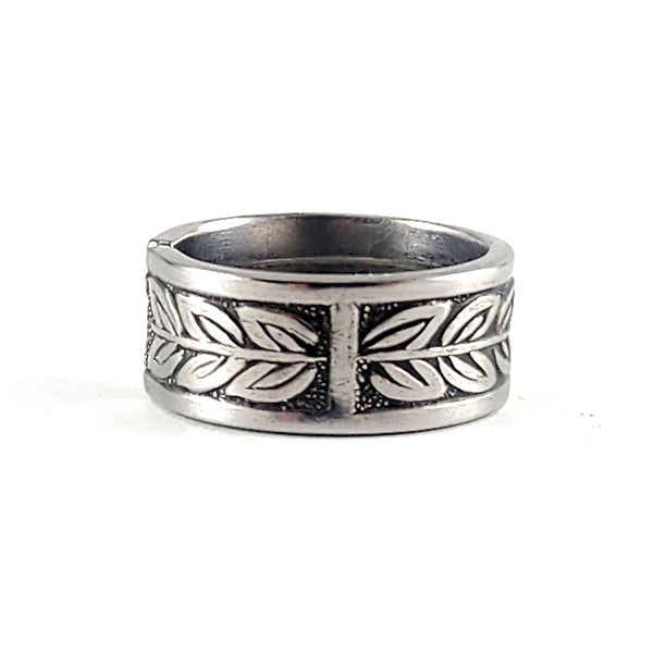Vintage 1970's Hanford Forge Leaves Stainless Steel Spoon Ring by midnight jo