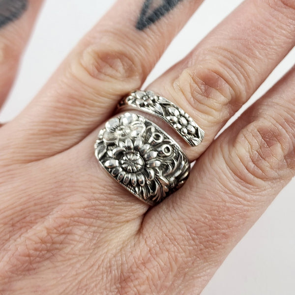 Kirk Stieff Repousse Sterling Silver Wrap Around Spoon Ring by Midnight Jo
